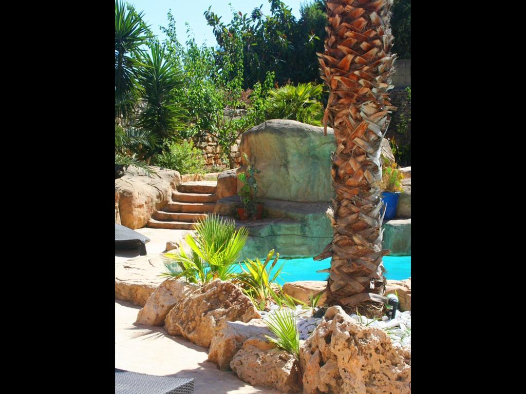 The Red Farm Relais & Spa Iklin Exterior photo